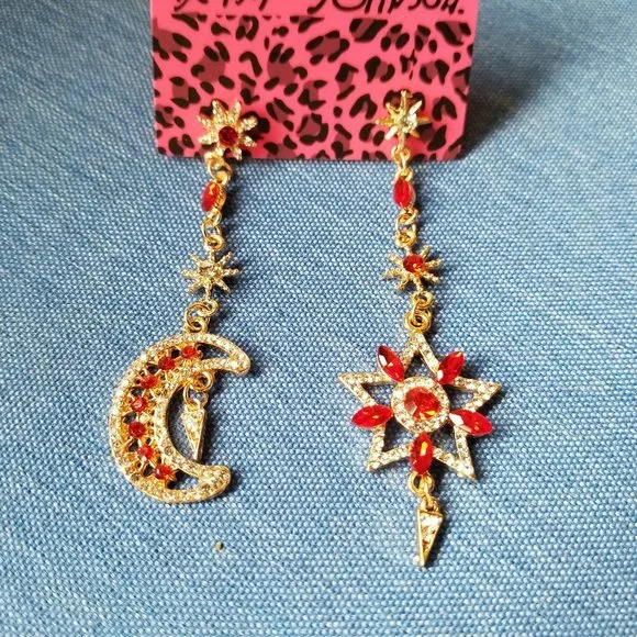 Betsey Johnson Moon & Star Earrings - NWT - Picture 5 of 6